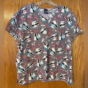 Zoe + Chloe raccoon cotton scrub top size 2XL